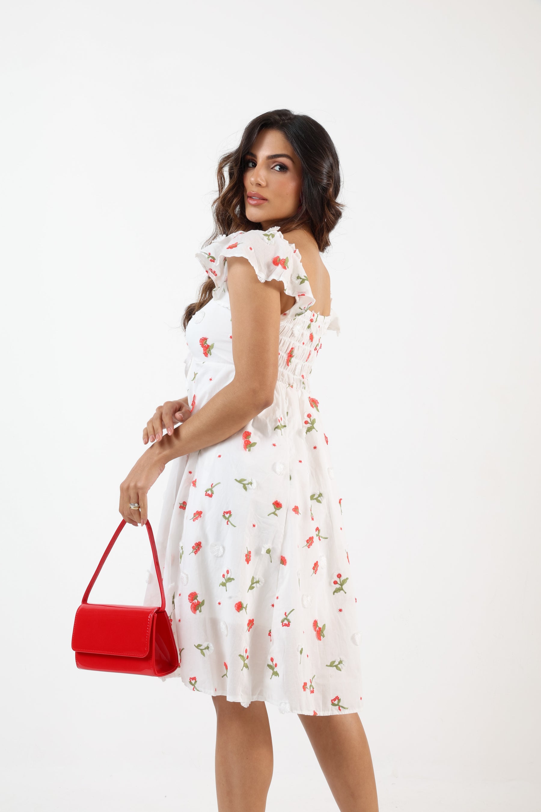 VESTIDO CURTO LAISE BORDADO 3D