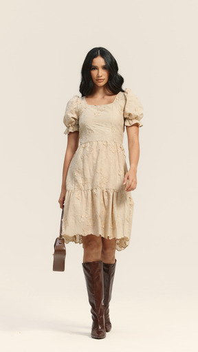 Vestido Curto Laise Bordado - Sophi's Moda Feminina
